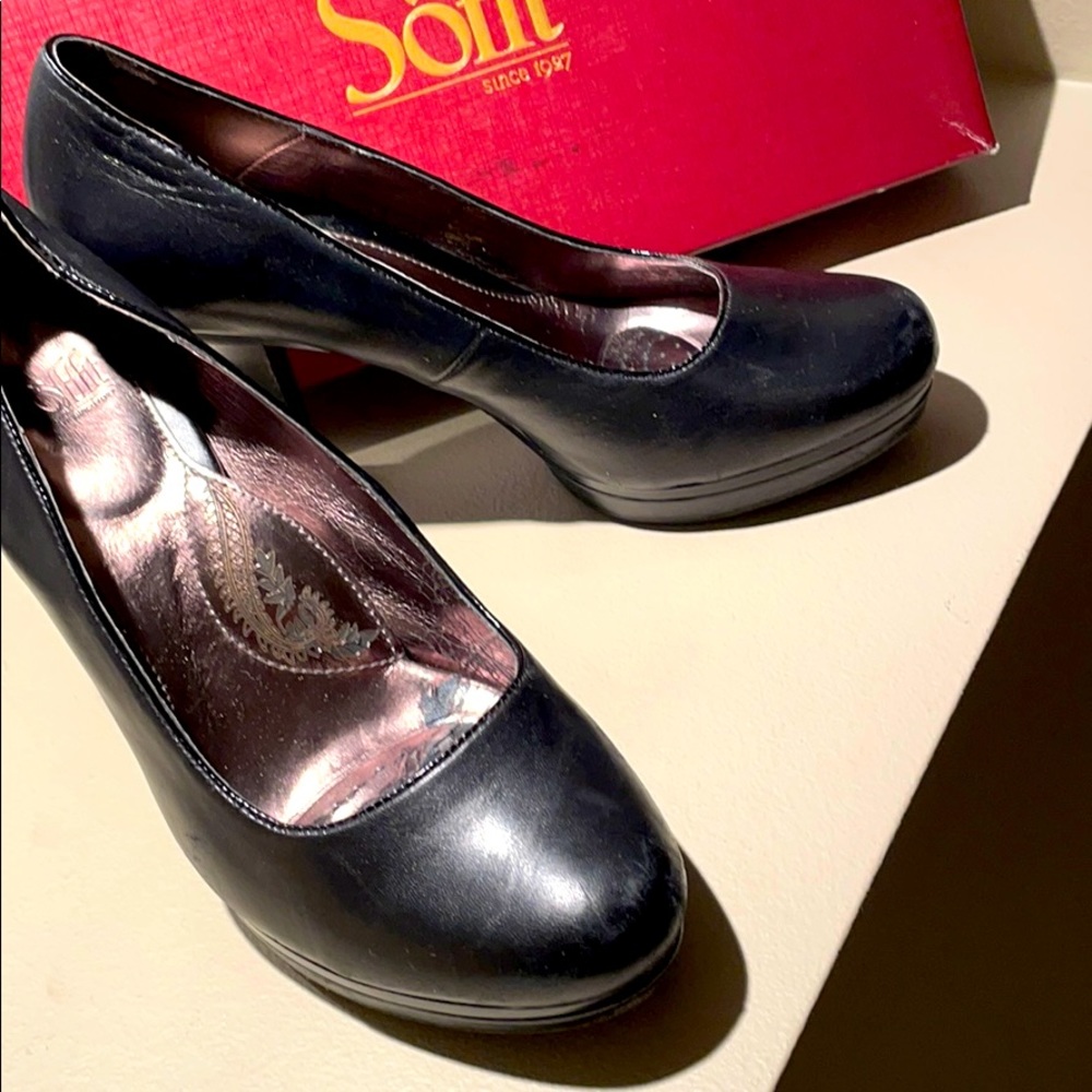 Sofft Broadway Black Leather Platform Pumps 9 M